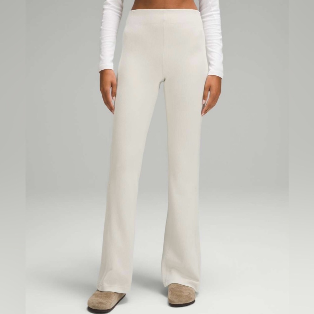 Lululemon Women's Cream Brushed Softstreme Ribbed Zip Flare Pants 32.5" Size 0